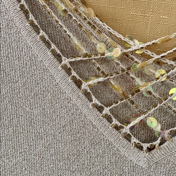 Golden Sleeveless Top - Picture 6 of 7